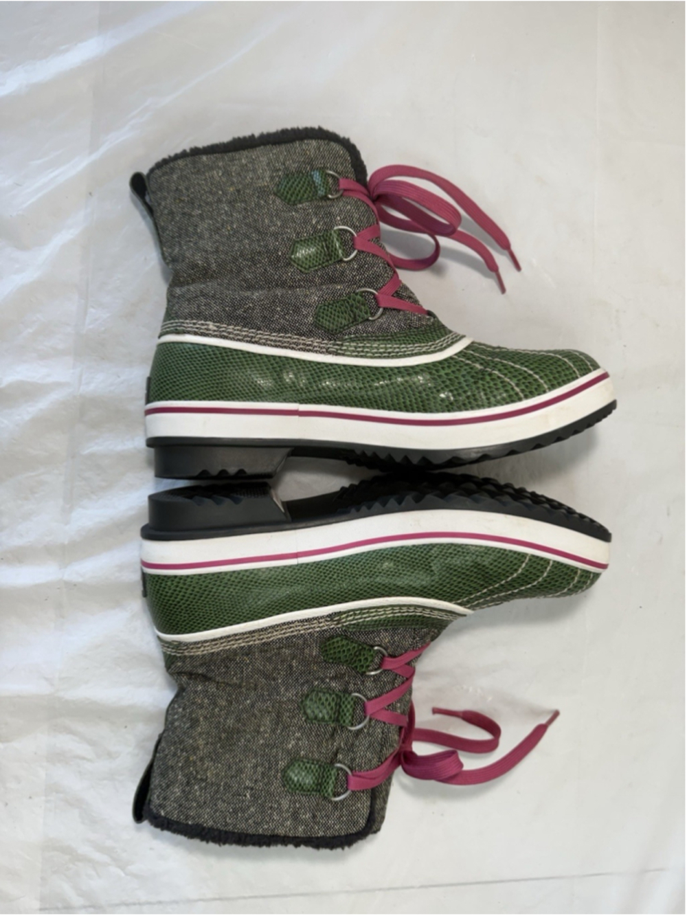 Sorel Tivoli Boots Size 9 All Weather Duck Boot Green Snake Print - Picture 13 of 15